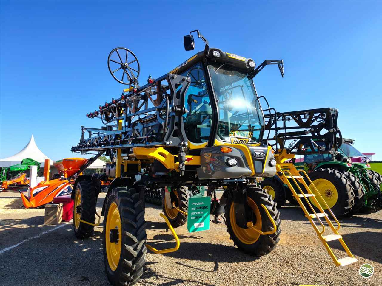 PULVERIZADOR KS PULVERIZADOR AUTOPROPELIDO STARKER Tração 4x4 Talamini Máquinas e Implementos Agrícolas CAMPOS NOVOS SANTA CATARINA SC